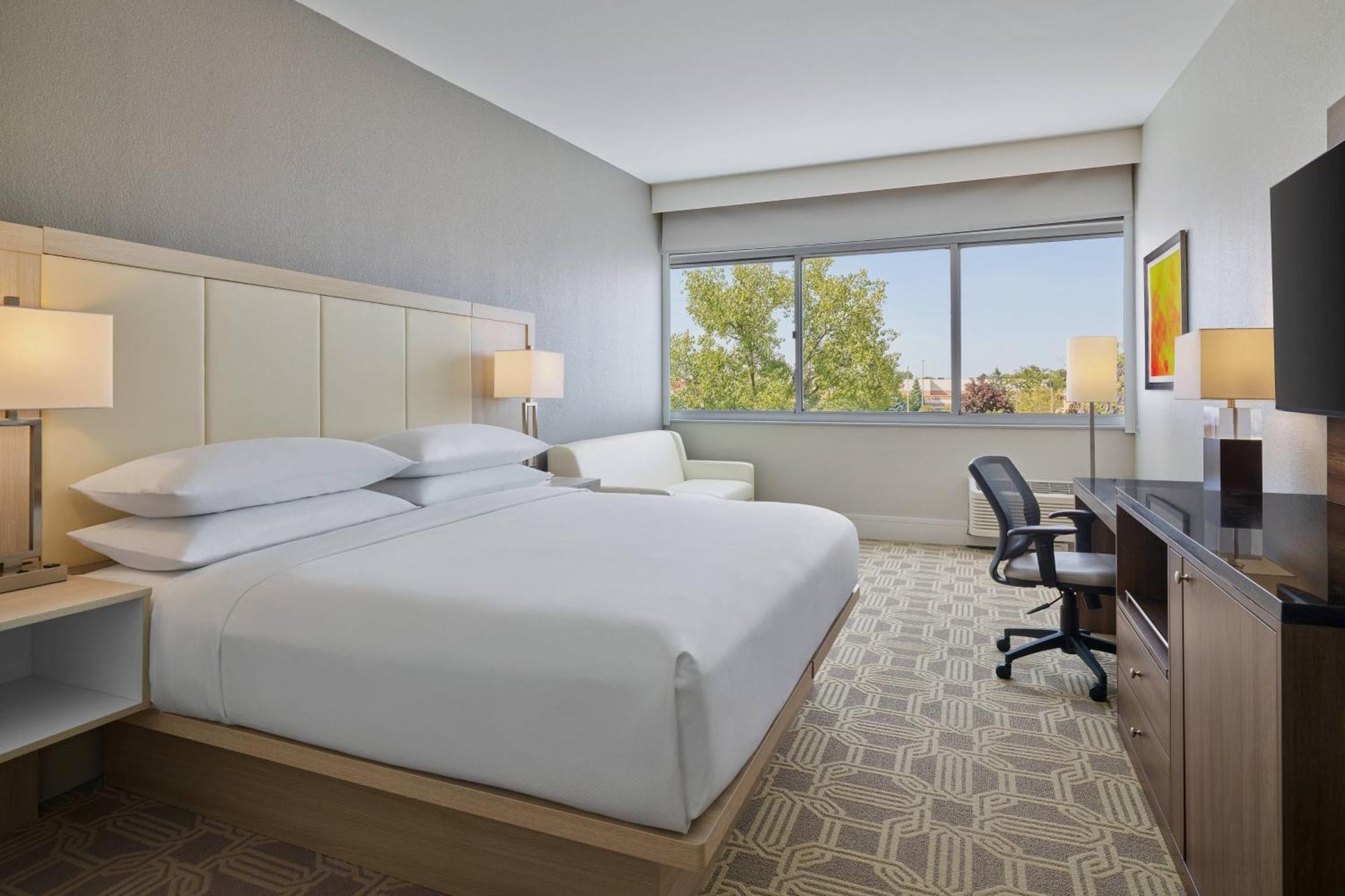 Delta Hotels By Marriott Chicago Willowbrook Exterior foto